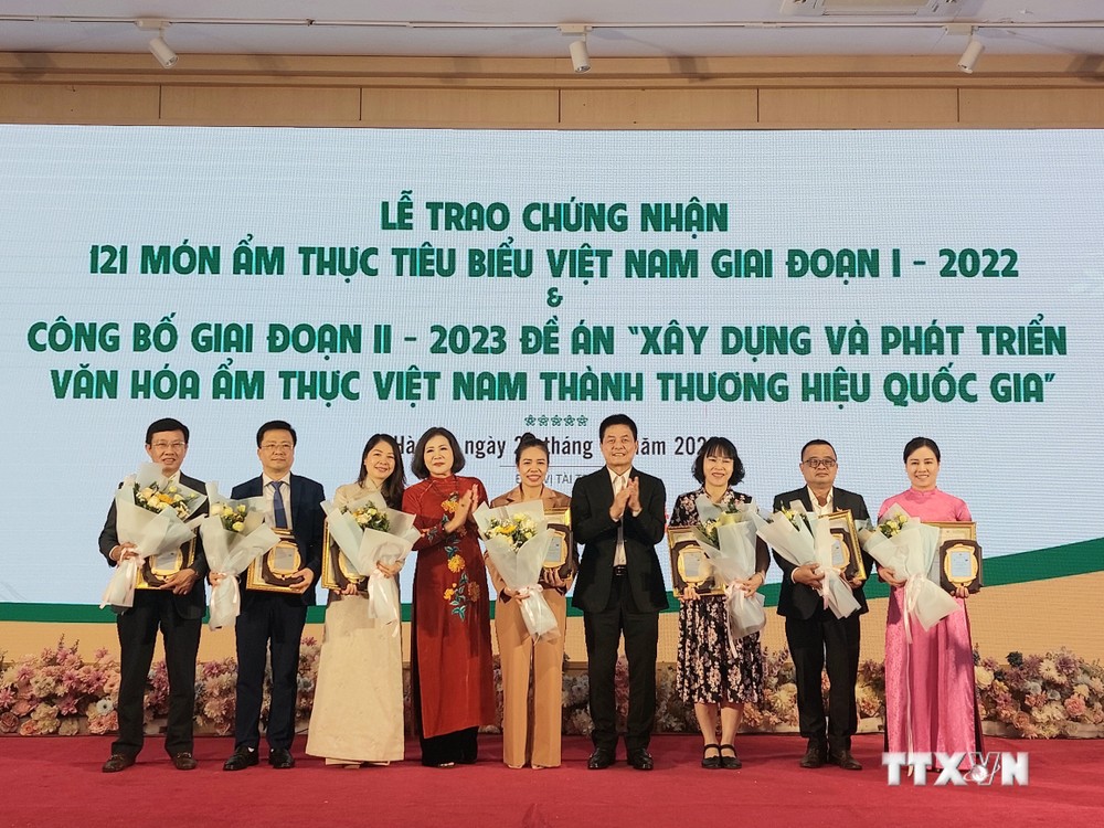 Tôn vinh 121 món ẩm thực tiêu biểu của Việt Nam