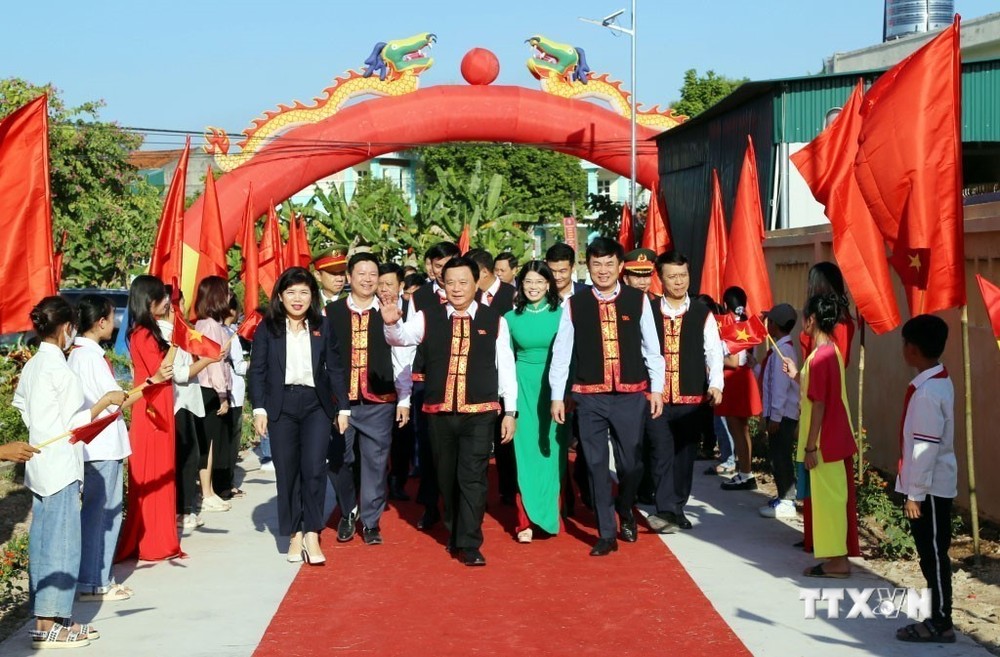 Đồng chí Nguyễn Xuân Thắng dự Ngày hội Đại đoàn kết toàn dân tộc tại Quảng Ninh