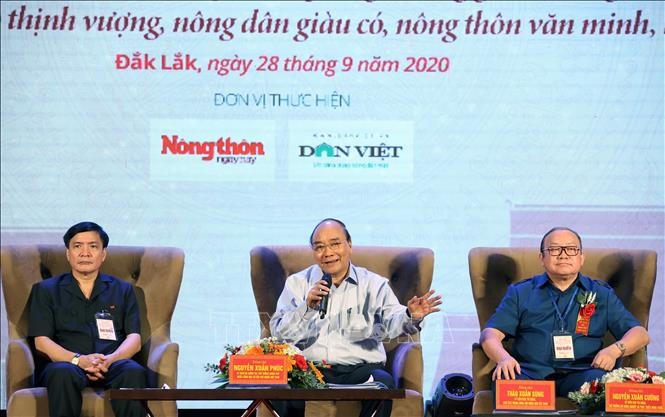 Thủ tướng Nguyễn Xuân Phúc đối thoại với nông dân miền Trung – Tây Nguyên