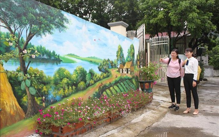 Độc đáo những con đường bích họa tại Ninh Bình