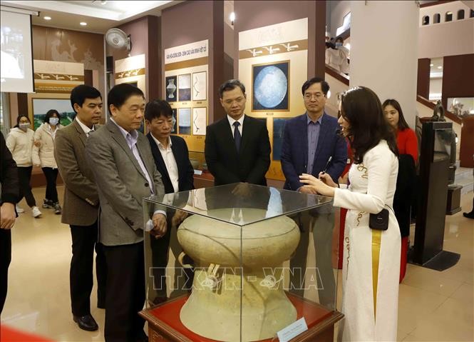 Trưng bày hơn 200 hiện vật về “Văn hóa Đông Sơn trên đất Vĩnh Phúc”