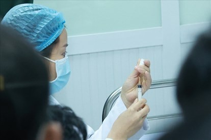 11 nhóm đối tượng ưu tiên tiêm vaccine phòng COVID-19 tại Việt Nam