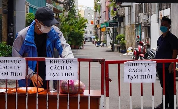Dịch COVID-19: Thành phố Hồ Chí Minh thực hiện giãn cách xã hội theo Chỉ thị 15 từ 0 giờ ngày 31/5