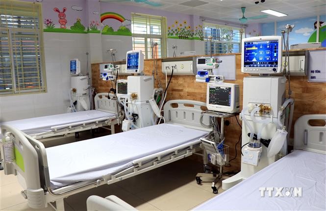 Trang thiết bị y tế hiện đại tại Trung tâm Hồi sức tích cực ICU, Bệnh viện Đa khoa tỉnh Bắc Ninh. Ảnh: Đinh Văn Nhiều-TTXVN
