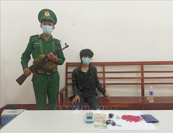 Bắt giữ đối tượng tàng trữ, vận chuyển trái phép chất ma túy ở Điện Biên