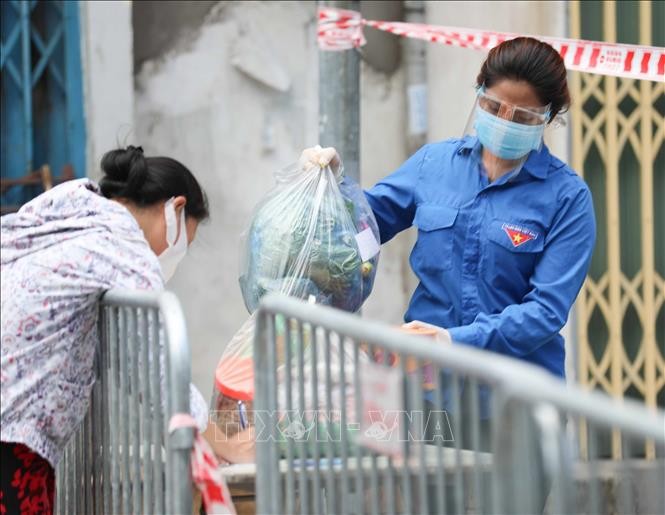 Dịch COVID-19: Ngày 22/8, thêm 11.214 ca nhiễm mới, riêng Thành phố Hồ Chí Minh và Bình Dương gần 8.000 ca