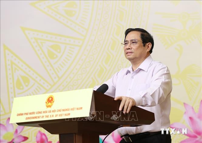 Thủ tướng Chính phủ Phạm Minh Chính phát động Chương trình “Sóng và máy tính cho em”. Ảnh: Dương Giang-TTXVN