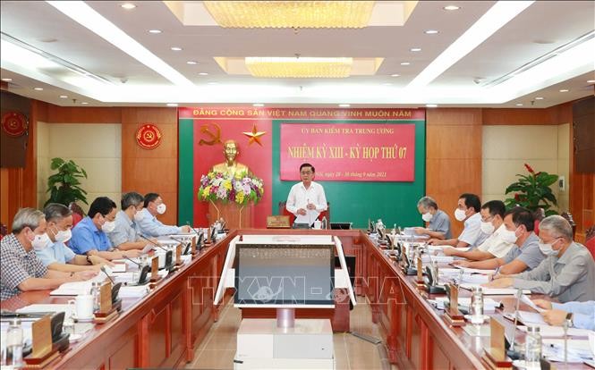 Kỳ họp thứ bảy, Ủy ban Kiểm tra Trung ương: Đề nghị Ban Bí thư xem xét, thi hành kỷ luật Ban Thường vụ Đảng ủy Cảnh sát biển Việt Nam nhiệm kỳ 2015-2020 và các cá nhân