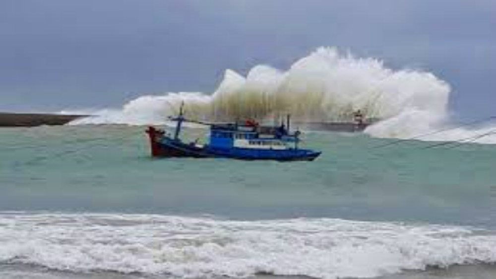 Các tỉnh, thành phố từ Quảng Ninh đến Bình Thuận chủ động ứng phó với gió mạnh trên biển