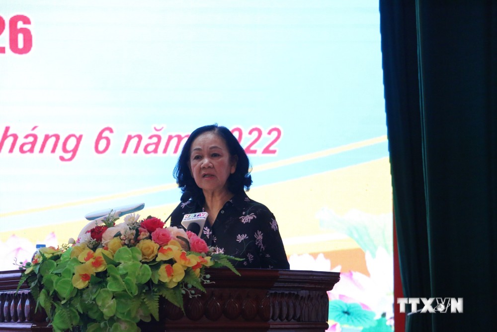 Trưởng Ban Tổ chức Trung ương Trương Thị Mai tiếp xúc cử tri tại Hòa Bình