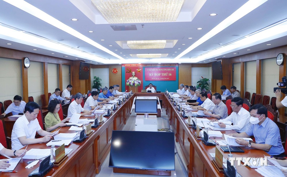 Kỳ họp thứ 16, Ủy ban Kiểm tra Trung ương: Cảnh cáo Ban Thường vụ Đảng ủy Tập đoàn Công nghiệp Than- Khoáng sản Việt Nam các nhiệm kỳ 2015-2020, 2020-2025