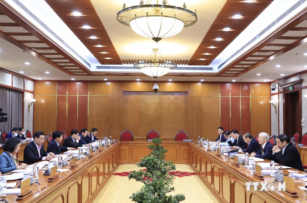 Tổng Bí thư Nguyễn Phú Trọng chủ trì họp Bộ Chính trị. Ảnh: Thống Nhất- TTXVN