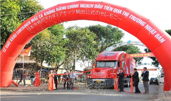 Đắk Lắk xuất khẩu container mắc ca Krông Năng chính ngạch đầu tiên qua thị trường Nhật Bản