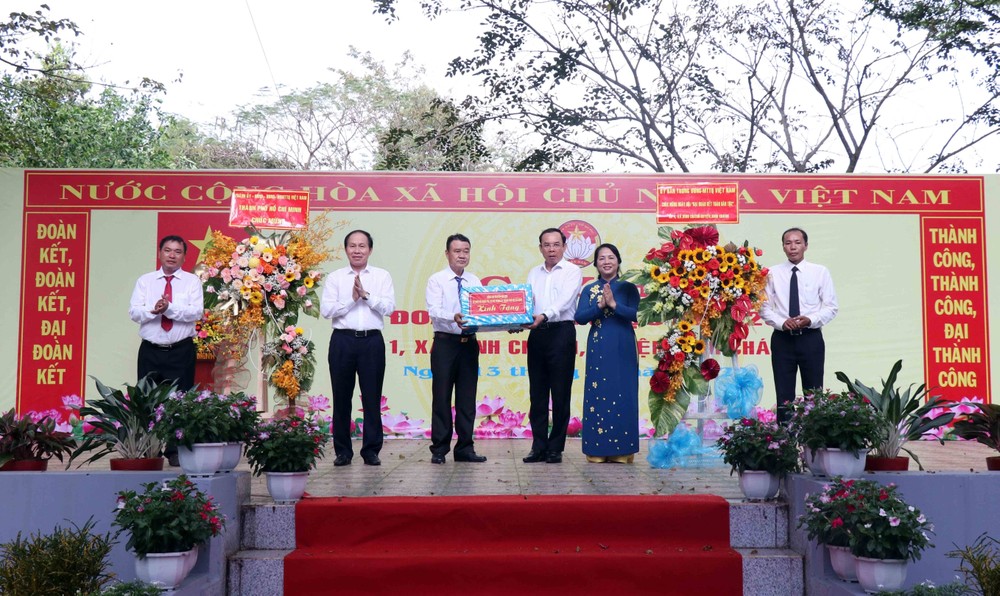 Bí thư Thành ủy Thành phố Hồ Chí Minh dự Ngày hội Đại đoàn kết toàn dân tộc tại khu dân cư