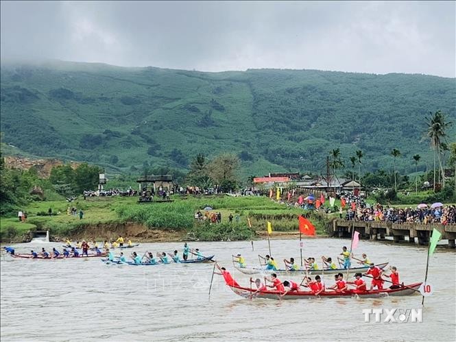 Lễ hội đua thuyền truyền thống đầu năm mới: Nét đẹp văn hóa, gắn kết cộng đồng