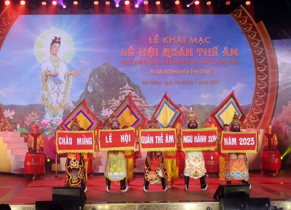 Biểu diễn nghệ thuật tại Lễ hội Quán Thế Âm Ngũ Hành Sơn. Ảnh: Trần Lê Lâm – TTXVN