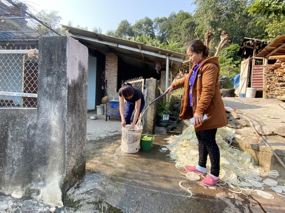 Giúp người dân huyện biên giới Phong Thổ được sử dụng nước sạch 