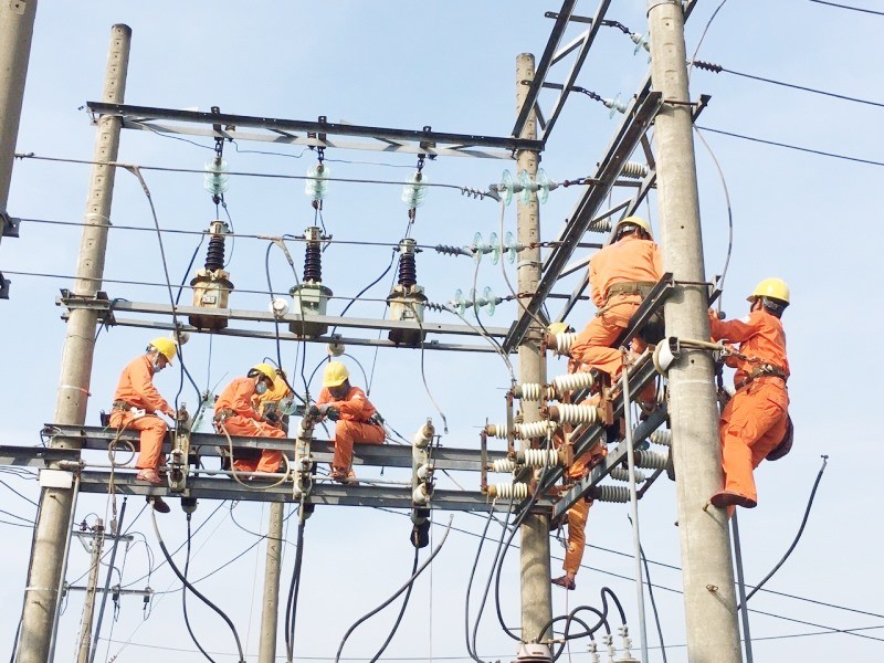 Quảng Nam đảm bảo an toàn các công trình điện trước mùa mưa bão