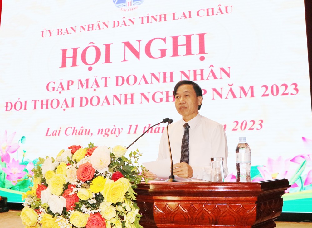 Chủ tịch UBND tỉnh Lai Châu Lê Văn Lương kết luận hội nghị. Ảnh: Đinh Thùy - TTXVN