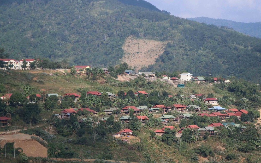 Vùng tái định cư xã Nậm Khao, huyện Mường Tè, tỉnh Lai Châu đổi thay, cuộc sống của người dân dần ổn định và thoát nghèo. 