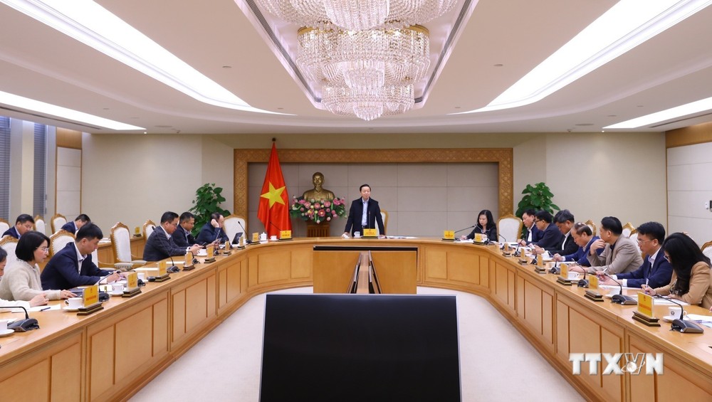 Phó Thủ tướng Trần Hồng Hà chủ trì phiên họp. Ảnh: Văn Điệp - TTXVN