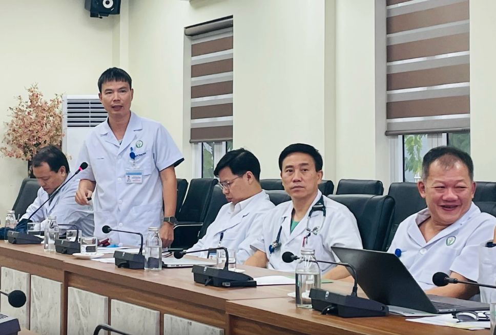 Bệnh viện Việt Đức hồi sinh 8 cuộc đời từ nguồn tạng của hai người chết não