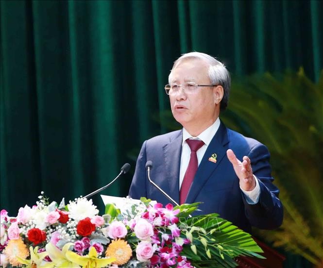 迎接党的十三大：陈国旺出席越共宁平省第22次代表大会