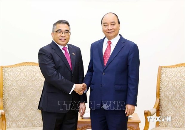 越南政府总理阮春福会见菲律宾驻越南大使