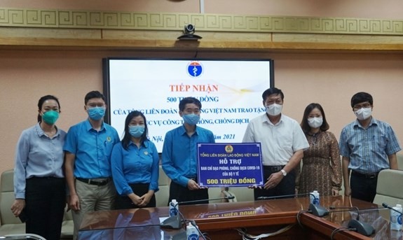 越南劳动总联合会提议将工人列入新冠疫苗优先接种名单