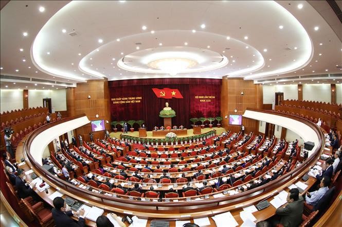 越共第十三届中央委员会第三次全体会议：加强党建和政治体系建设工作 满足新一阶段的革命需求