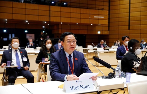 越南国会主席王廷惠出席第五次世界议长大会开幕式
