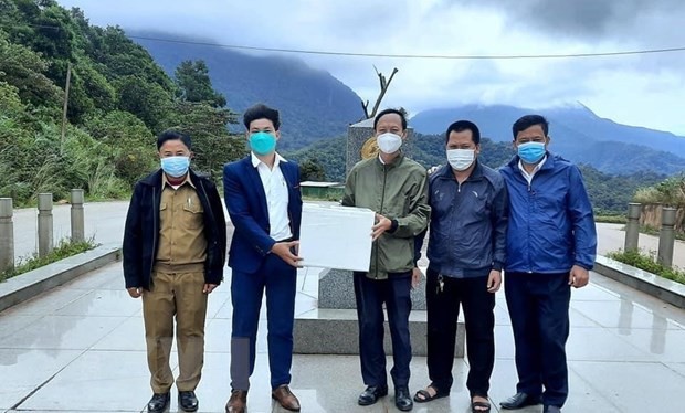 广平省支援老挝甘蒙省抗击新冠肺炎疫情