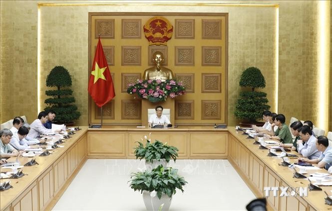 Phó Thủ tướng Vũ Đức Đam, Trưởng Ban Chỉ đạo chủ trì cuộc họp. Ảnh: Dương Giang - TTXVN