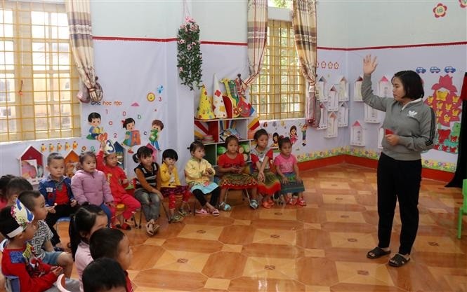 Giờ học của lớp mẫu giáo 4 tuổi trường Mầm non số 2 thị trấn Phong Hải, huyện Bảo Thắng, tỉnh Lào Cai. Ảnh: Quốc Khánh - TTXVN