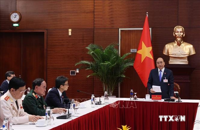 Thủ tướng Nguyễn Xuân Phúc đưa ra ý kiến chỉ đạo tại phiên họp. Ảnh: Thống Nhất – TTXVN