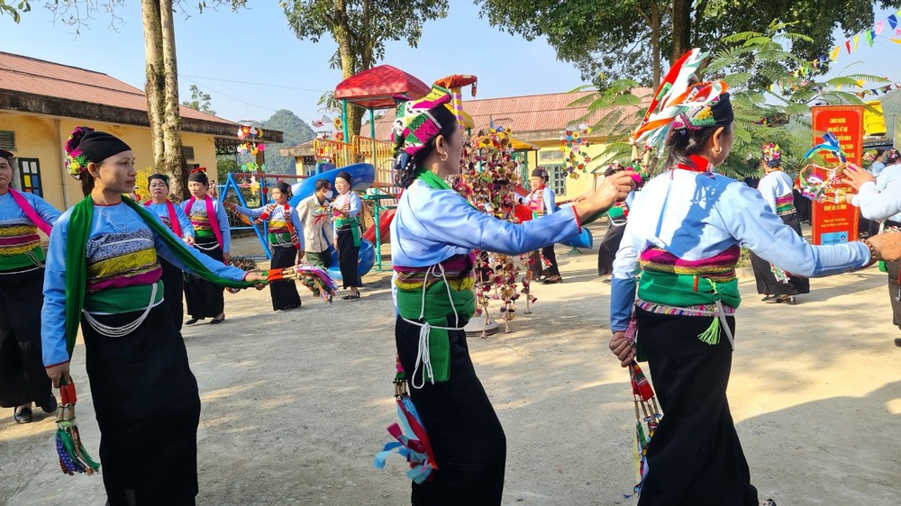 Đồng bào các dân tộc Thanh Hóa luôn ý thức bảo vệ, phát huy giá trị di sản văn hóa truyền thống. Nguồn: baodantoc.vn
