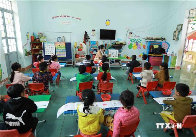 Giờ học của trẻ lớp 5 tuổi, Trường Mầm non xã Ea Knuếc (huyện Krông Pắk) - xã đạt chuẩn nông thôn mới năm 2020. Ảnh: Vũ Sinh – TTXVN