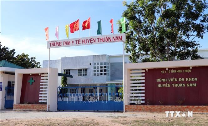 Bệnh viện dã chiến sẽ được xây dựng tại Trung tâm y tế huyện Thuận Nam phục vụ cách ly tập trung phòng, chống dịch COVID-19. Ảnh: Công Thử - TTXVN