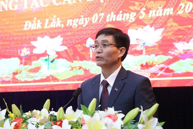 Thủ tướng Chính phủ phê chuẩn miễn nhiệm chức vụ Chủ tịch UBND tỉnh Đắk Nông nhiệm kỳ 2016 - 2021 đối với ông Nguyễn Đình Trung để nhận nhiệm vụ mới. Ảnh: Tuấn Anh - TTXVN