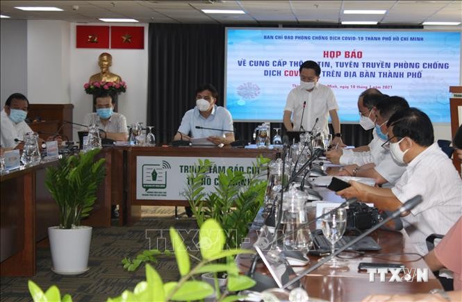 TP Hồ Chí Minh tổ chức họp báo cung cấp thông tin về các vấn đề người dân quan tâm liên quan đến công tác phòng, chống dịch COVID-19 trên địa bàn. Ảnh: Xuân Anh - TTXVN