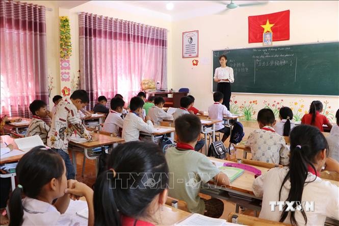 Học sinh lên lớp ở tỉnh Lai Châu. Ảnh: Nguyễn Oanh-TTXVN

