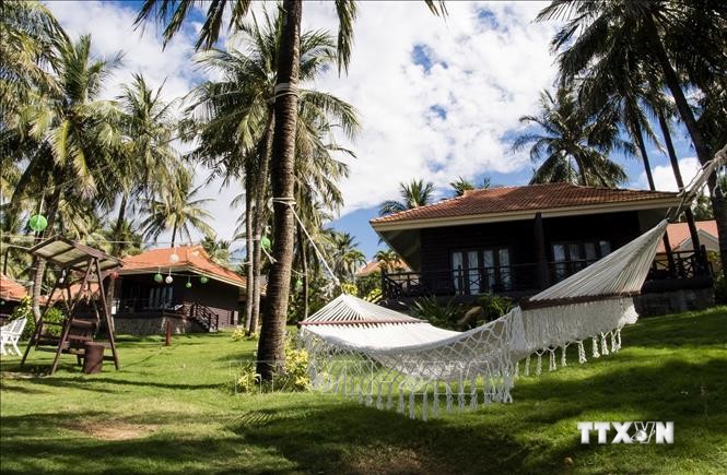 Khuôn viên Saigon Phu Quoc Resort & Spa được chỉnh trang trước khi đón khách trở lại. Ảnh: TTXVN phát

