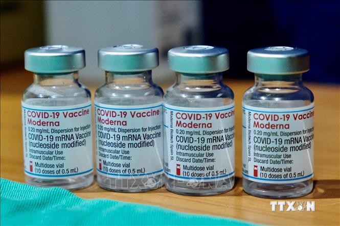 Vaccine ngừa COVID-19 của Hãng Moderna tại Ginowan, Nhật Bản ngày 28/4/2021. Ảnh: Getty Images/TTXVN
