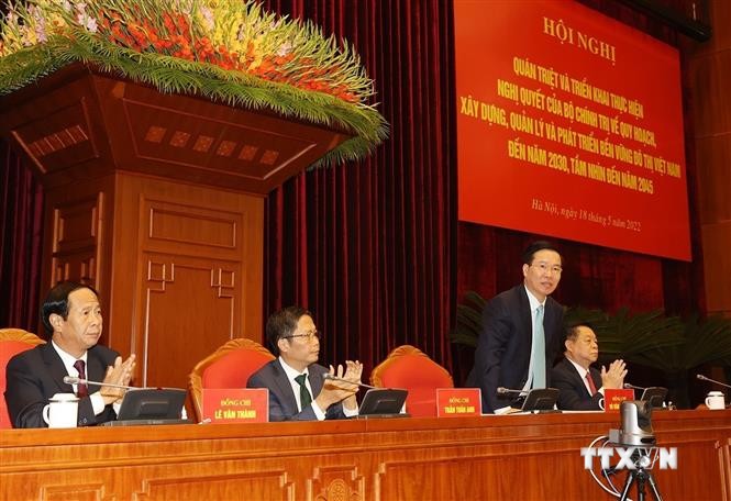 Quán triệt, triển khai Nghị quyết 06-NQ/TW của Bộ Chính trị về "Quy hoạch, xây dựng, quản lý và phát triển bền vững đô thị Việt Nam đến năm 2030, tầm nhìn đến năm 2045"