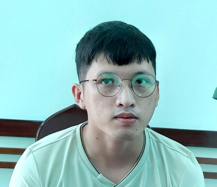 Đối tượng Trần Quang Quyết, mắt xích quan trọng trong vụ án mua bán người Việt Nam sang Campuchia. Ảnh: Quang Thái- TTXVN
