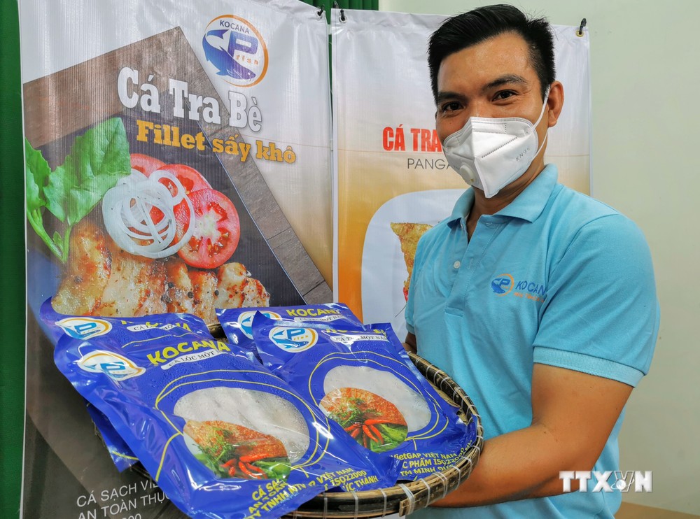Công ty Minh Đức Thành (quận Thốt Nốt) có 7 sản phẩm khô cá một nắng mang thương hiệu KOCANA được xếp hạng OCOP 4 sao. Ảnh: Thanh Liêm - TTXVN

