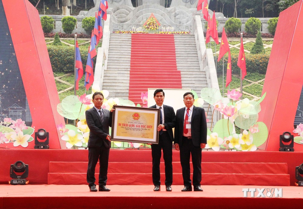 Sơn La kỷ niệm 60 năm quan hệ Việt Nam - Lào