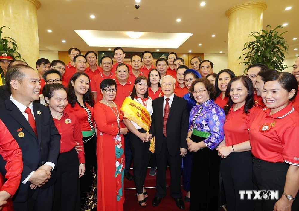 Tổng Bí thư Nguyễn Phú Trọng gặp mặt đại biểu dự Đại hội XI Hội Chữ thập đỏ Việt Nam nhiệm kỳ 2022-2027