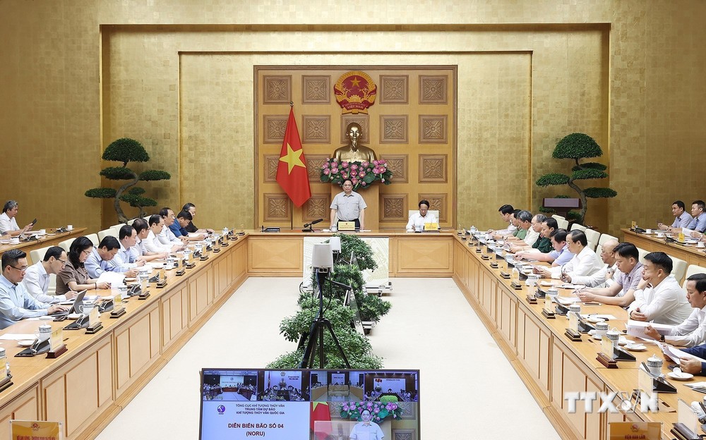 Thủ tướng Phạm Minh Chính: Kiên quyết di dời người dân khỏi khu vực có nguy cơ mất an toàn do bão lũ
