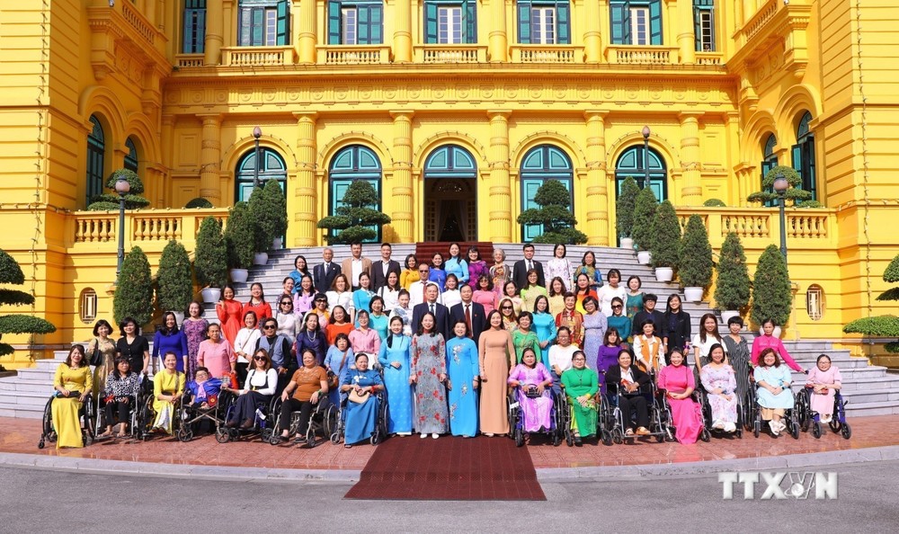 Phó Chủ tịch nước Võ Thị Ánh Xuân gặp mặt các đại biểu phụ nữ khuyết tật tiêu biểu